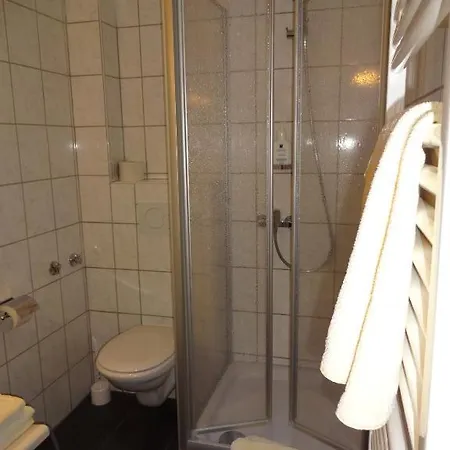 Отель Sonnenhof Lugde