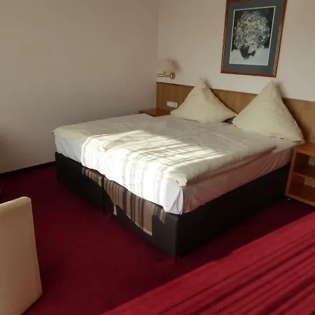 Отель Sonnenhof 3*